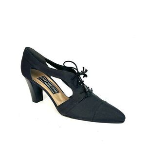 NWOB STUART WEITZMAN Black Satin Pumps Heels Lace Up Pointed Toe size 8 Narrow
